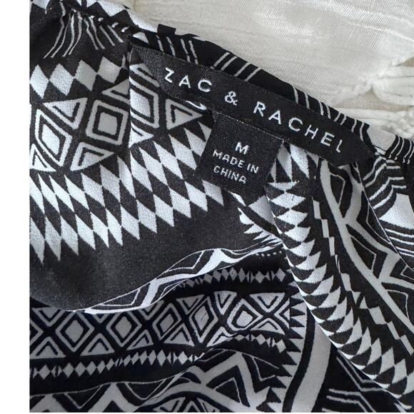 Zac & Rachel Medium 100% Polyester Black White Geometric Pattern Blouse - Picture 3 of 8